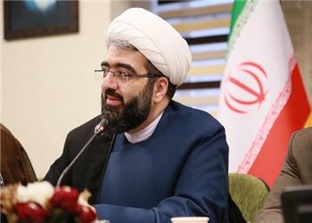 واکنش معاون نهاد رهبری به اخراج یک کارمند دانشگاهی به دلیل پیگیری پوشش