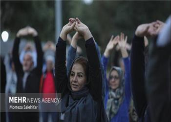 ورزش میتواند به زنان یائسه کمک کند تا احساس بهتری داشته باشند