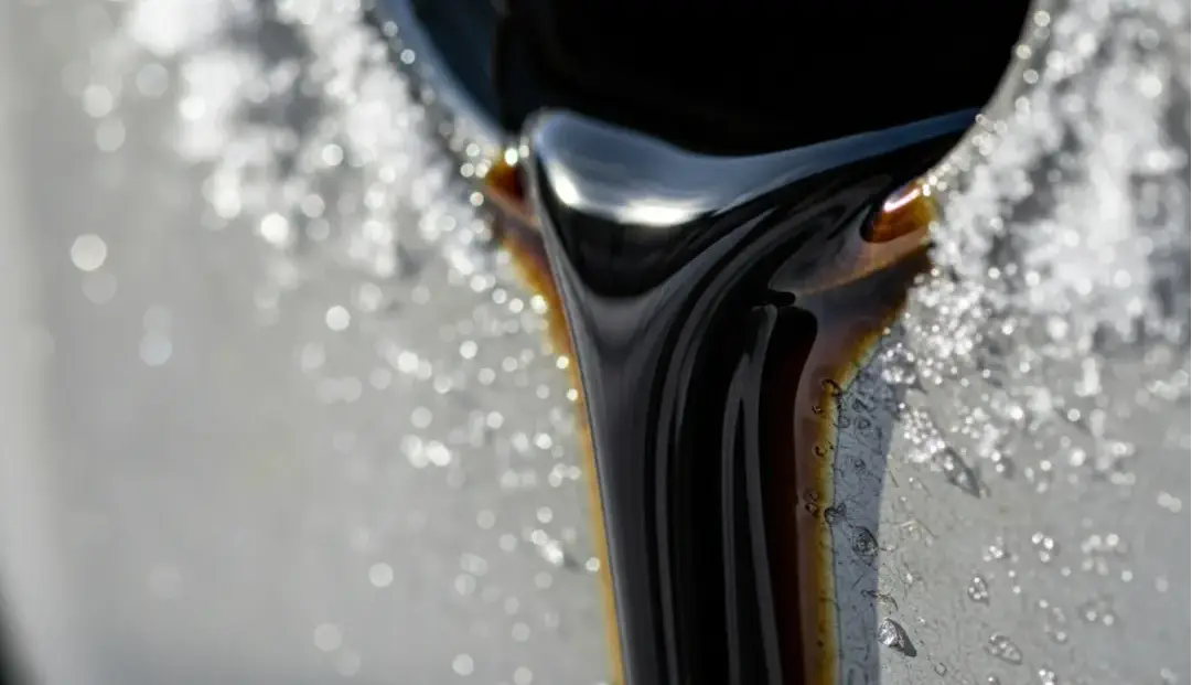 اگر تلاش کنید روغن را منجمد کنید، چه اتفاقی میافتد؟